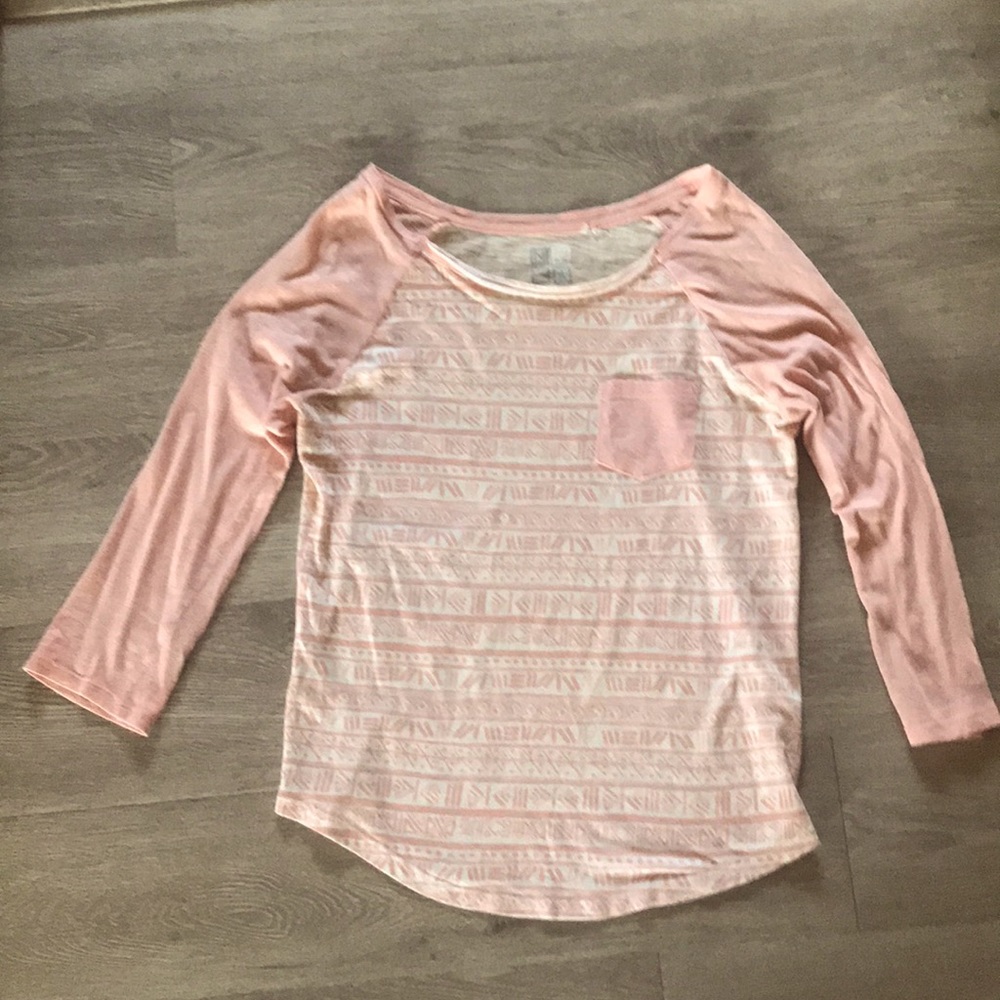 PacSun T-shirt